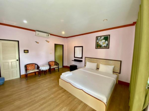 Pachumas Hotel